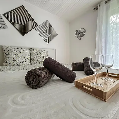 Ferienhaus La Maison Tinoli Escapade Tranquille Pres D'angers Saint-Barthelemy-d'Anjou