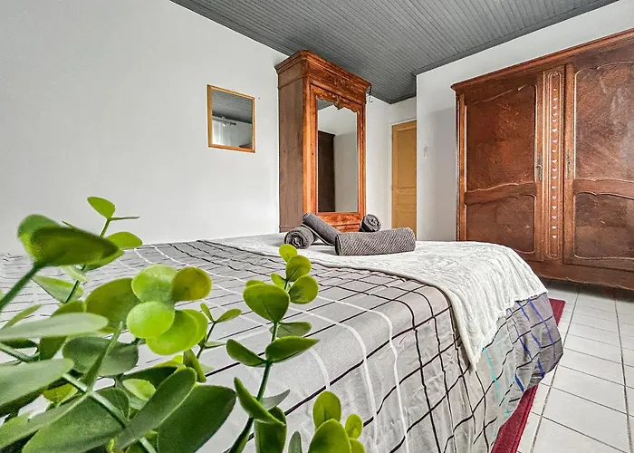 La Maison Tinoli Escapade Tranquille Pres D'angers בית נופש